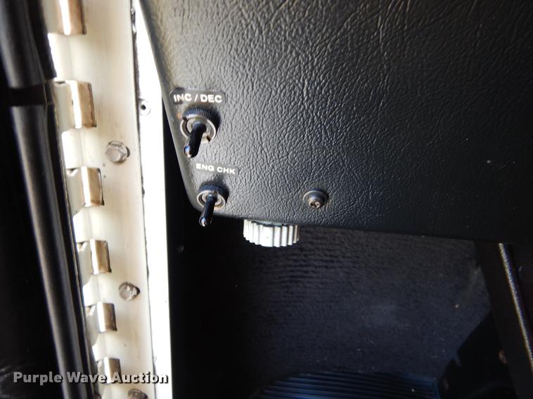 image for item EO9715 1998 Freightliner FLD semi truck