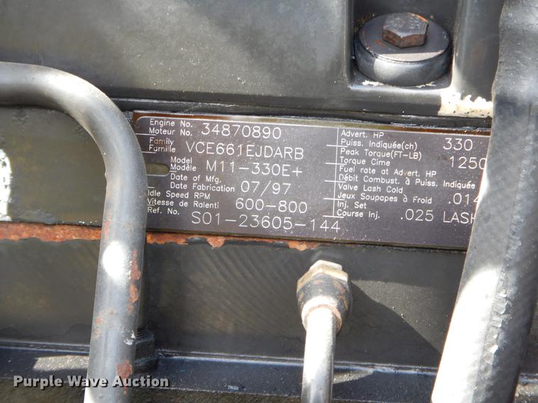 image for item EO9715 1998 Freightliner FLD semi truck