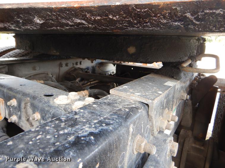 image for item EO9715 1998 Freightliner FLD semi truck