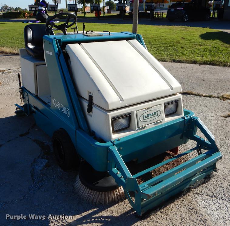 image for item EO9716 Tennant 6400 sweeper