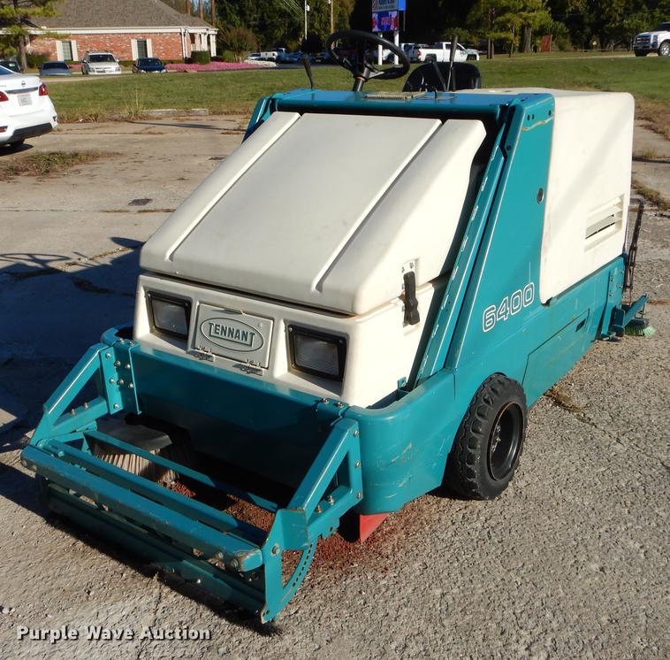 image for item EO9716 Tennant 6400 sweeper