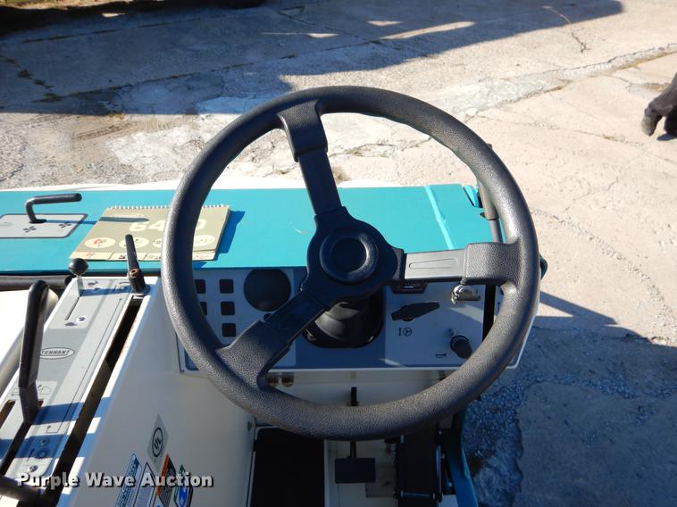 image for item EO9716 Tennant 6400 sweeper