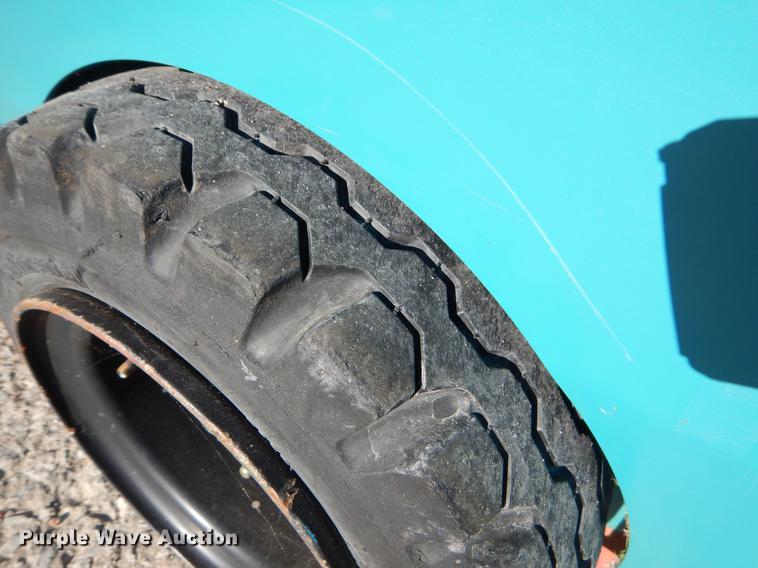 image for item EO9716 Tennant 6400 sweeper