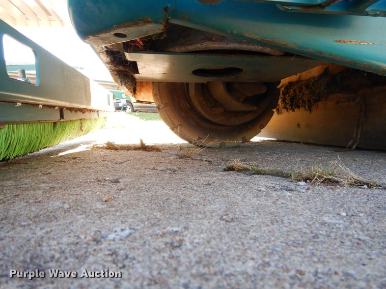 image for item EO9716 Tennant 6400 sweeper