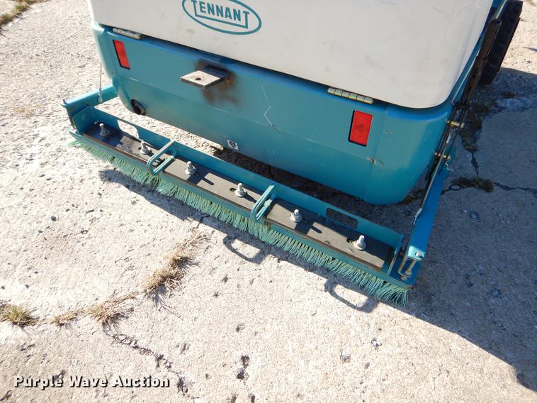 image for item EO9716 Tennant 6400 sweeper