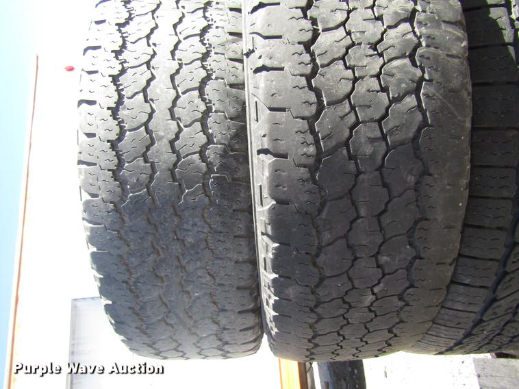 image for item EU9150 Tires and wheels
