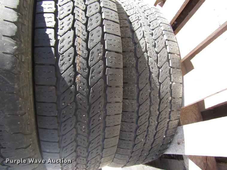 image for item EU9150 Tires and wheels