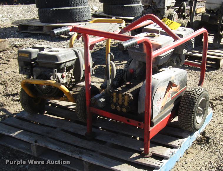 image for item EU9154 (4) pressure washers