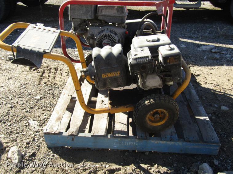 image for item EU9154 (4) pressure washers