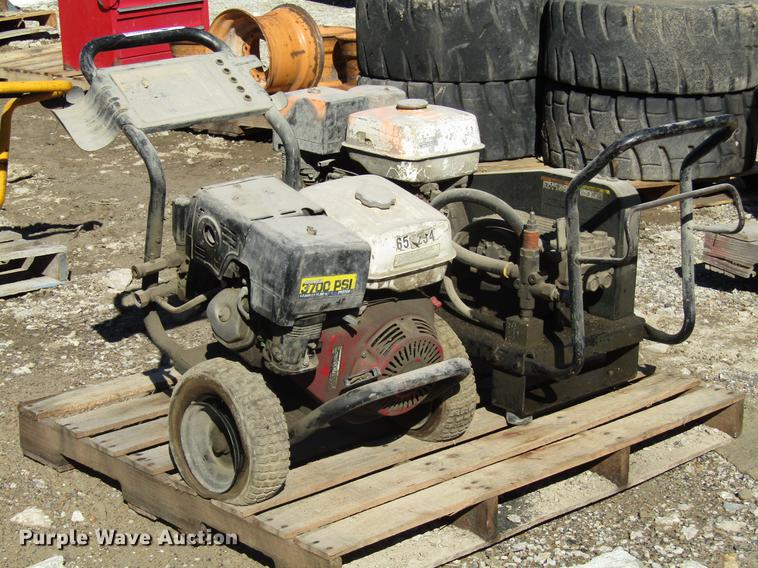 image for item EU9154 (4) pressure washers