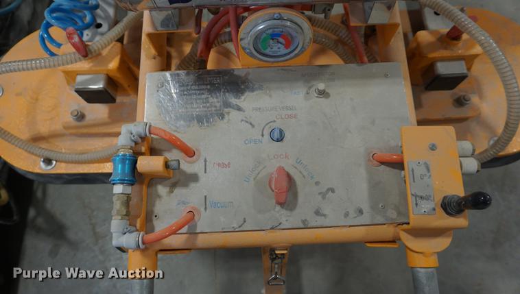 image for item EU9170 Abaco Machines SVL100-B stone vacuum lifter