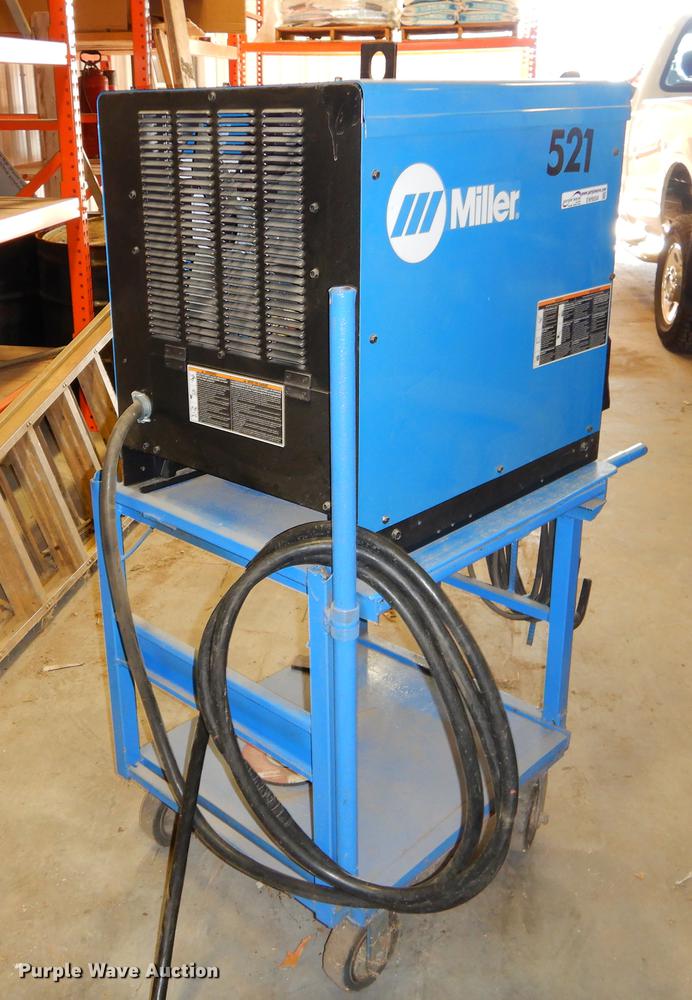 Miller Gold Star 302 welder in Joplin, MO Item EW9504 sold Purple Wave