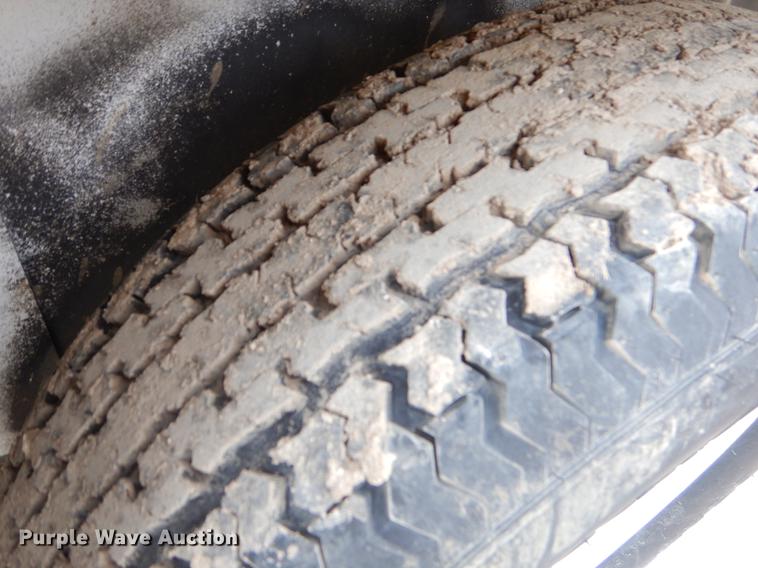 image for item EW9530 2015 Wells Cargo enclosed cargo trailer