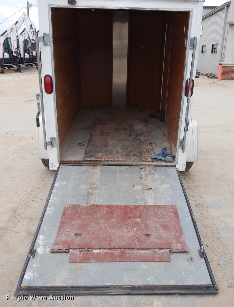 image for item EW9530 2015 Wells Cargo enclosed cargo trailer