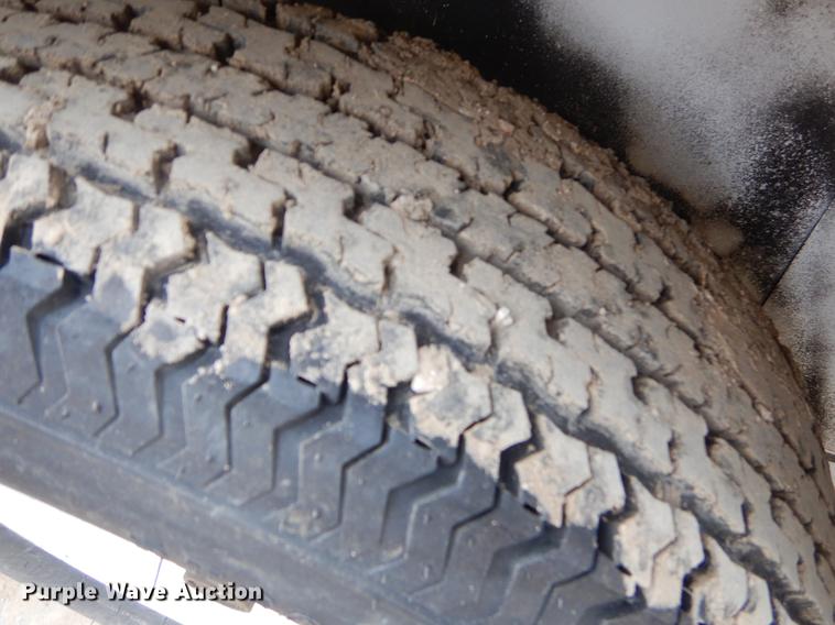 image for item EW9530 2015 Wells Cargo enclosed cargo trailer