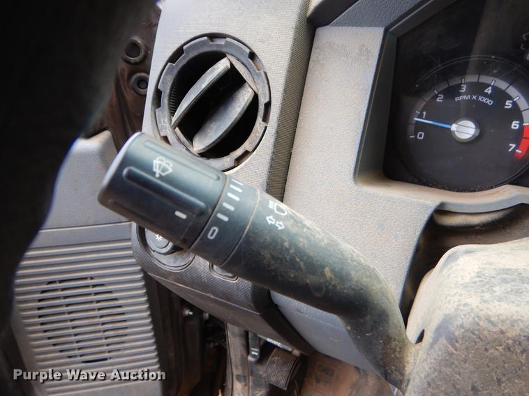 image for item EW9575 2015 Ford F350 Super Duty XL SuperCab bale bed pickup truck