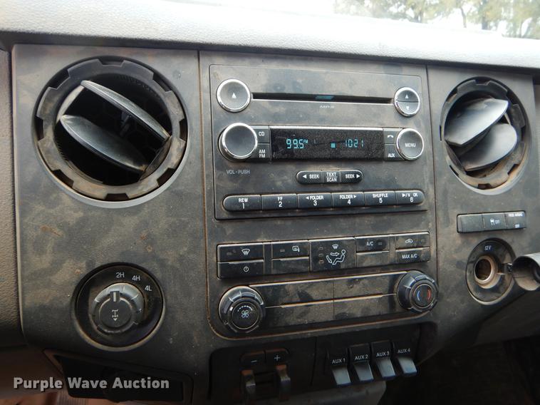 image for item EW9575 2015 Ford F350 Super Duty XL SuperCab bale bed pickup truck