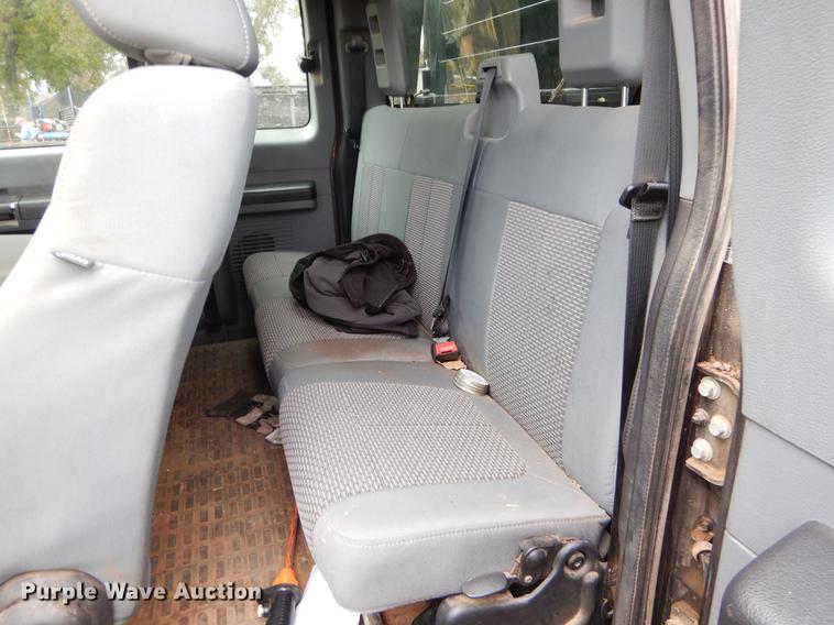 image for item EW9575 2015 Ford F350 Super Duty XL SuperCab bale bed pickup truck