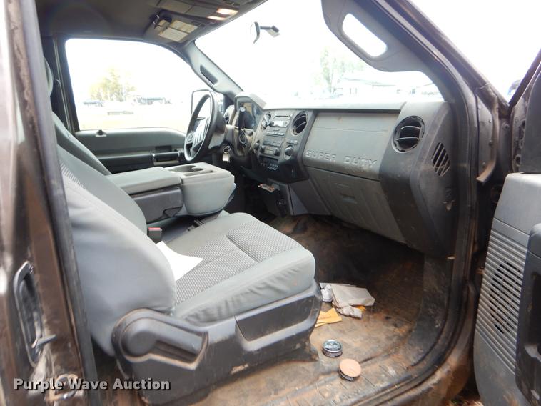 image for item EW9575 2015 Ford F350 Super Duty XL SuperCab bale bed pickup truck