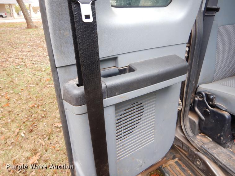 image for item EW9575 2015 Ford F350 Super Duty XL SuperCab bale bed pickup truck