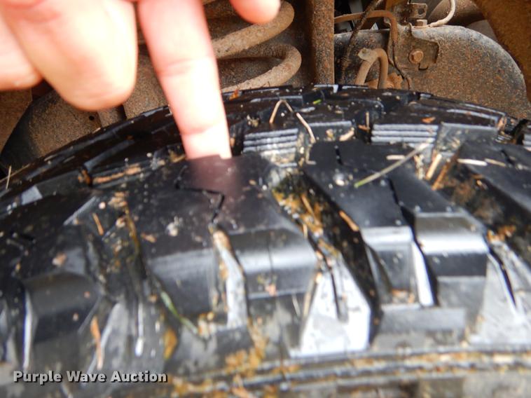 image for item EW9575 2015 Ford F350 Super Duty XL SuperCab bale bed pickup truck