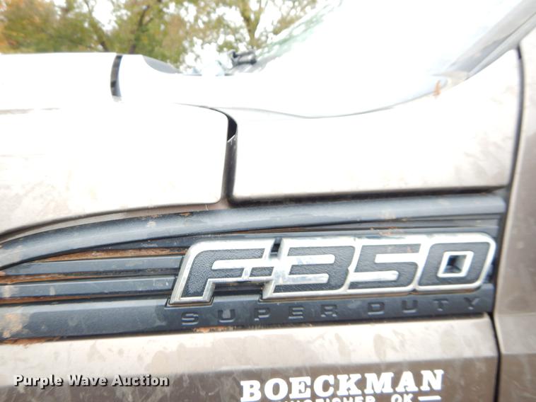 image for item EW9575 2015 Ford F350 Super Duty XL SuperCab bale bed pickup truck