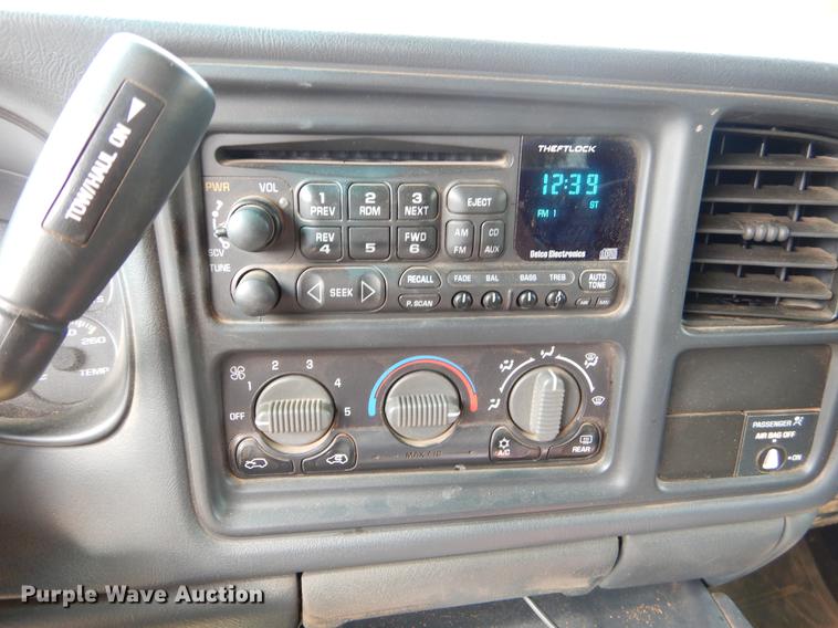 image for item EW9584 2002 Chevrolet Silverado 1500 Ext. Cab pickup truck