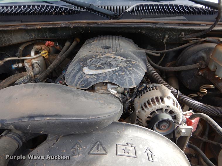 image for item EW9584 2002 Chevrolet Silverado 1500 Ext. Cab pickup truck