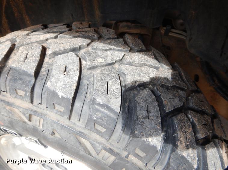 image for item EW9584 2002 Chevrolet Silverado 1500 Ext. Cab pickup truck