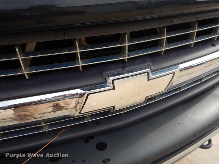 image for item EW9584 2002 Chevrolet Silverado 1500 Ext. Cab pickup truck