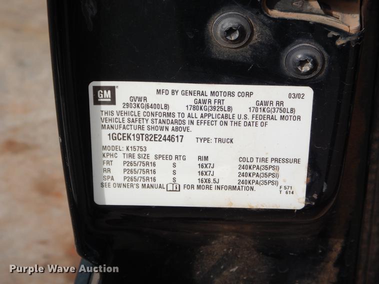 image for item EW9584 2002 Chevrolet Silverado 1500 Ext. Cab pickup truck