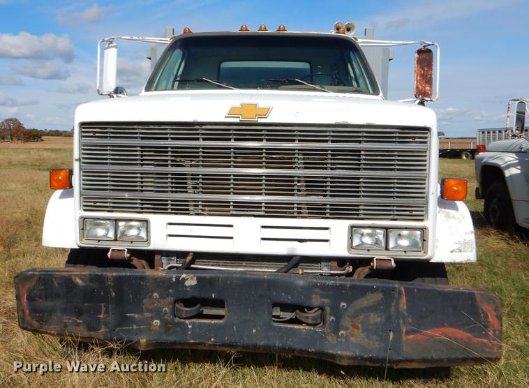 image for item EW9587 1989 Chevrolet Kodiak flatbed truck