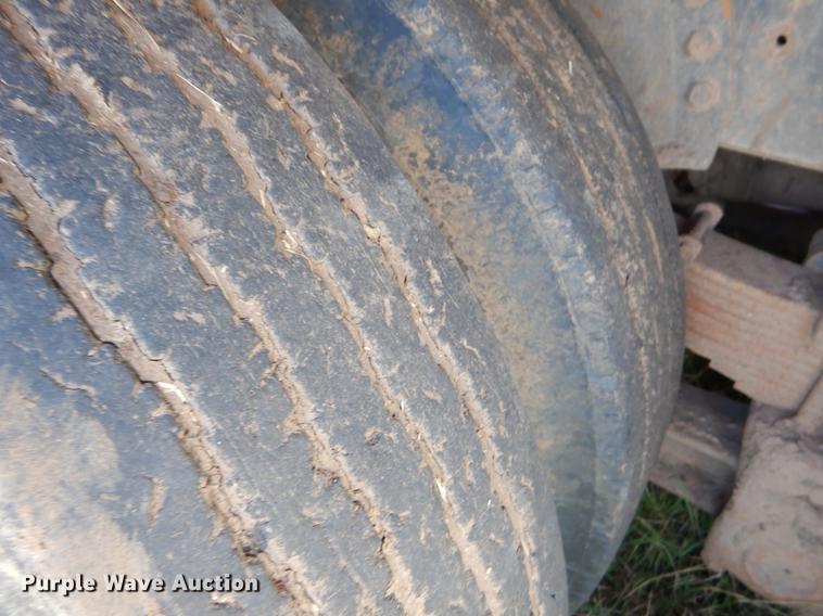 image for item EW9587 1989 Chevrolet Kodiak flatbed truck