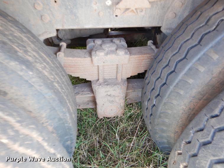 image for item EW9587 1989 Chevrolet Kodiak flatbed truck