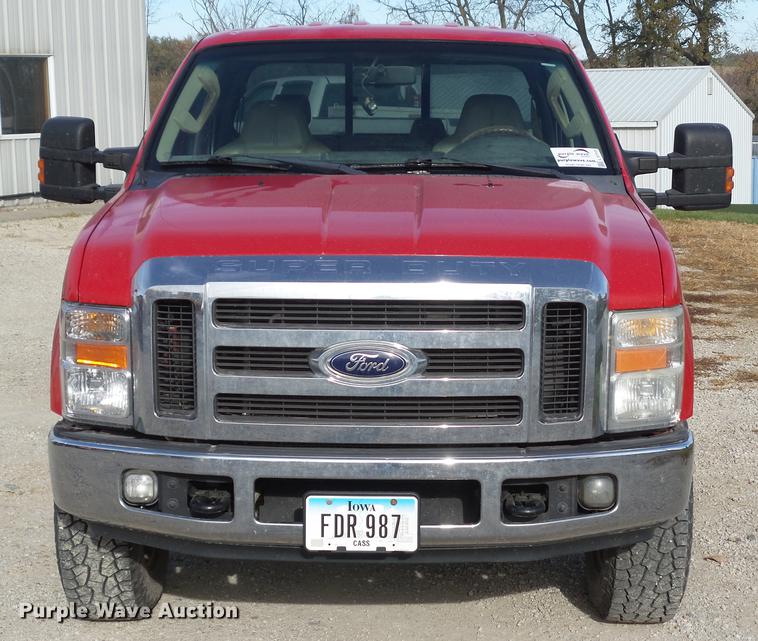 image for item L5713 2008 Ford F250 Super Duty Crew Cab pickup truck