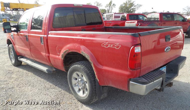 image for item L5713 2008 Ford F250 Super Duty Crew Cab pickup truck