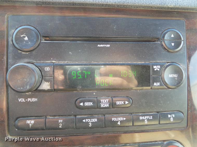 image for item L5713 2008 Ford F250 Super Duty Crew Cab pickup truck