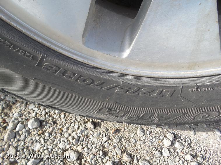 image for item L5713 2008 Ford F250 Super Duty Crew Cab pickup truck