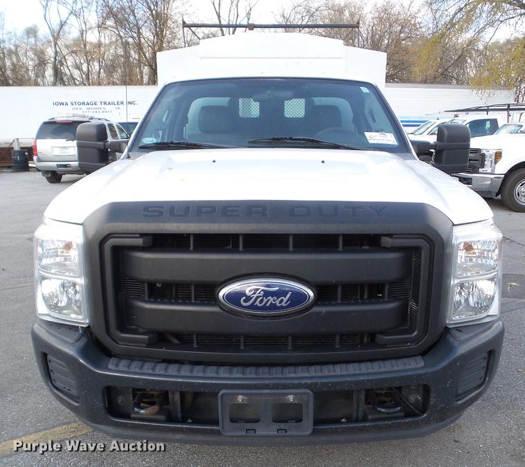 image for item L5720 2011 Ford F350 Super Duty utility bed pickup truck