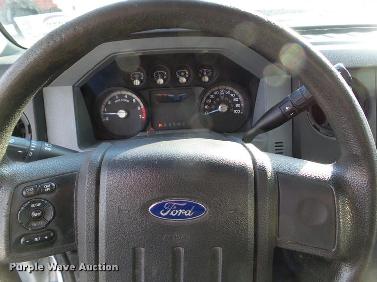 image for item L5720 2011 Ford F350 Super Duty utility bed pickup truck