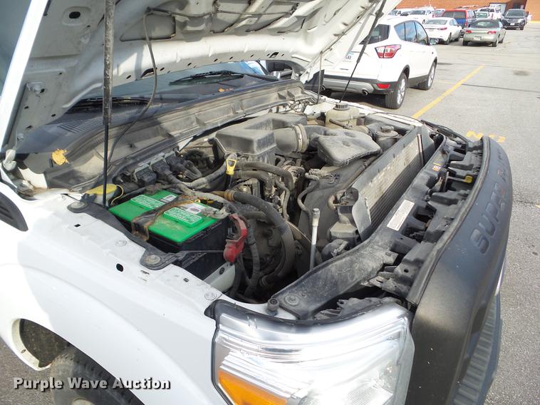 image for item L5720 2011 Ford F350 Super Duty utility bed pickup truck