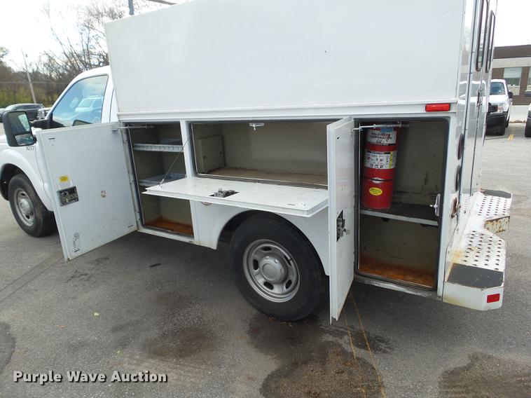 image for item L5720 2011 Ford F350 Super Duty utility bed pickup truck