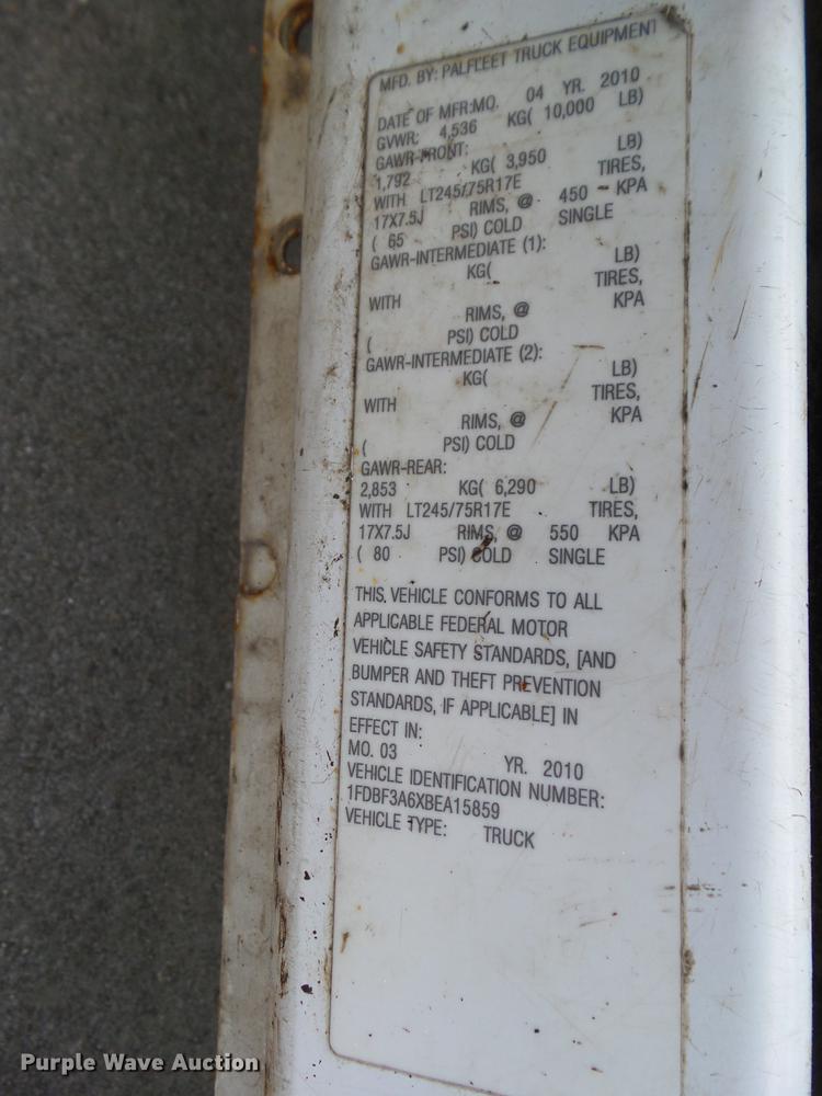 image for item L5720 2011 Ford F350 Super Duty utility bed pickup truck