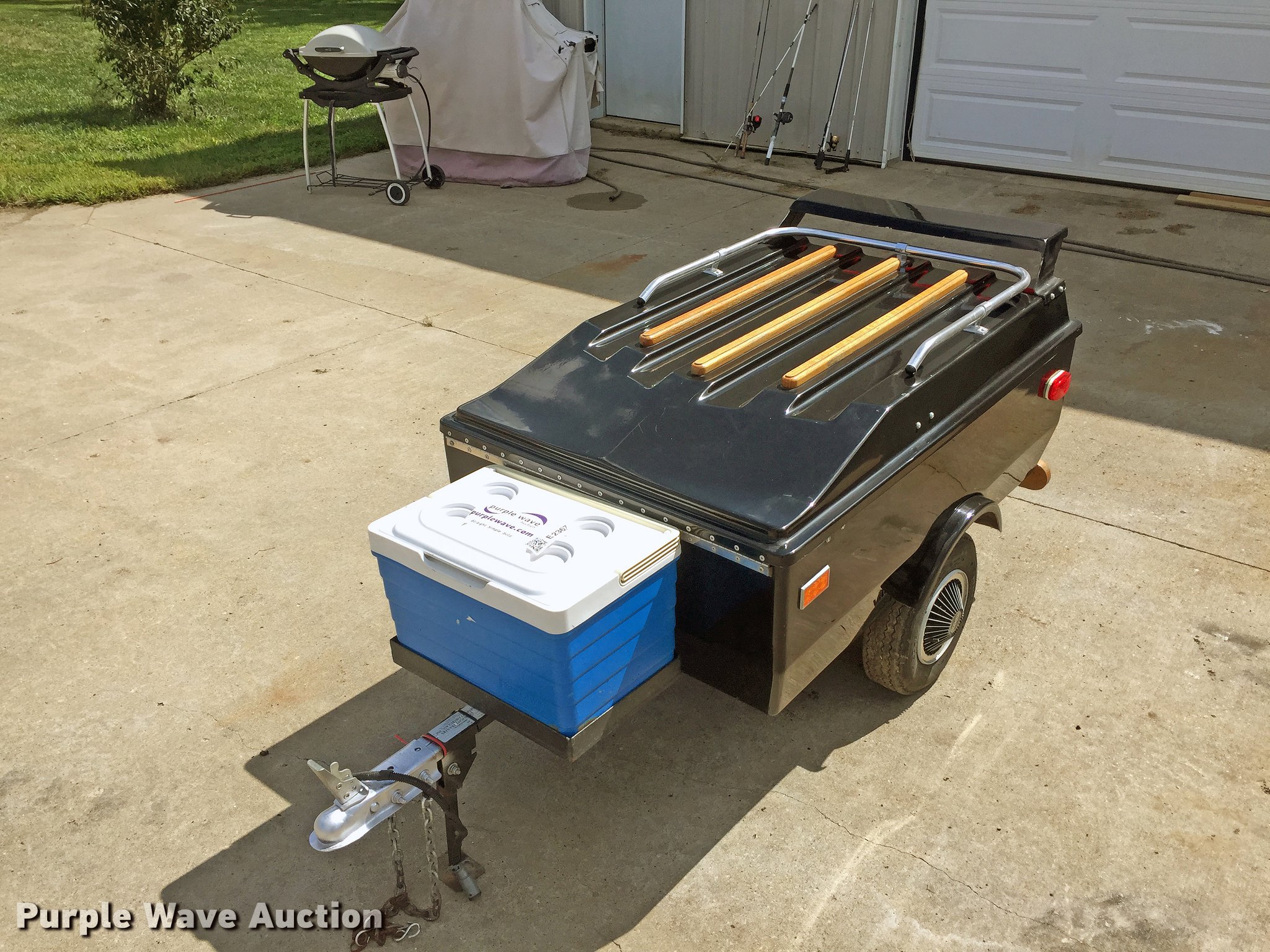2007 Neosho Firberglass Starlite Deluxe utility trailer in Lone Jack