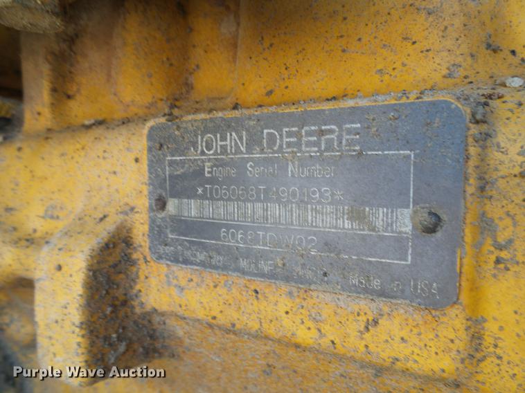 image for item DB2028 1995 John Deere 670B motor grader