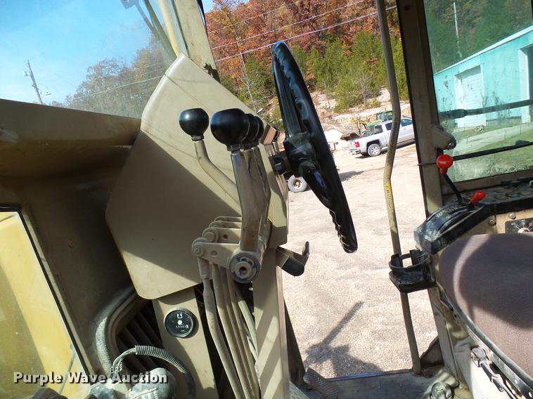 image for item DB2028 1995 John Deere 670B motor grader