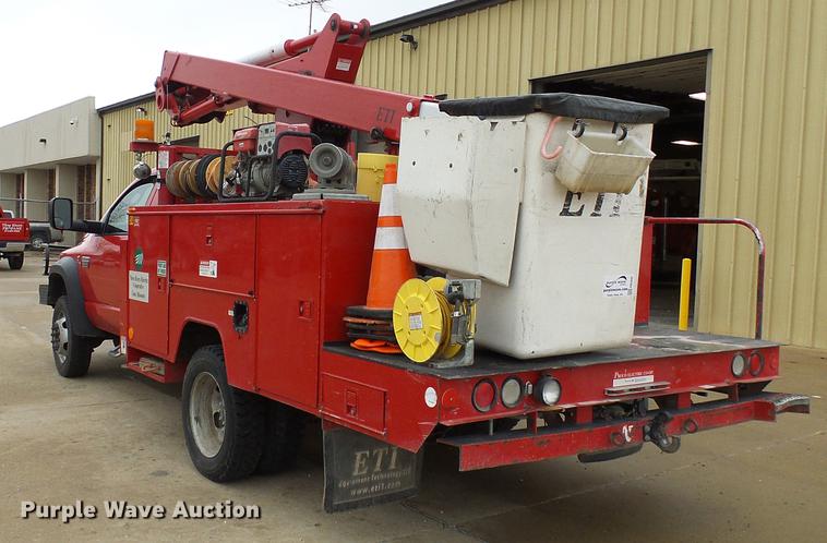 image for item DB2032 2009 Dodge Ram 5500 bucket truck