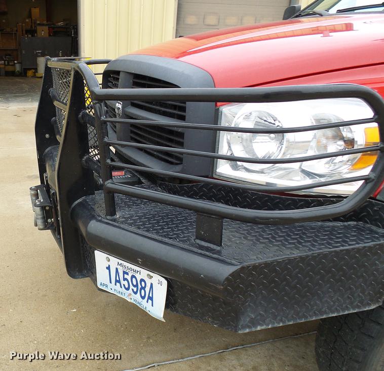 image for item DB2032 2009 Dodge Ram 5500 bucket truck