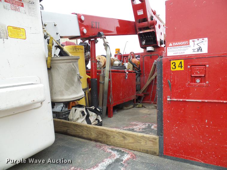 image for item DB2032 2009 Dodge Ram 5500 bucket truck