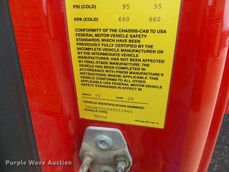 image for item DB2032 2009 Dodge Ram 5500 bucket truck